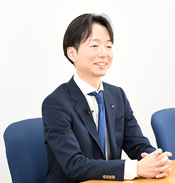 INTERVIEW09